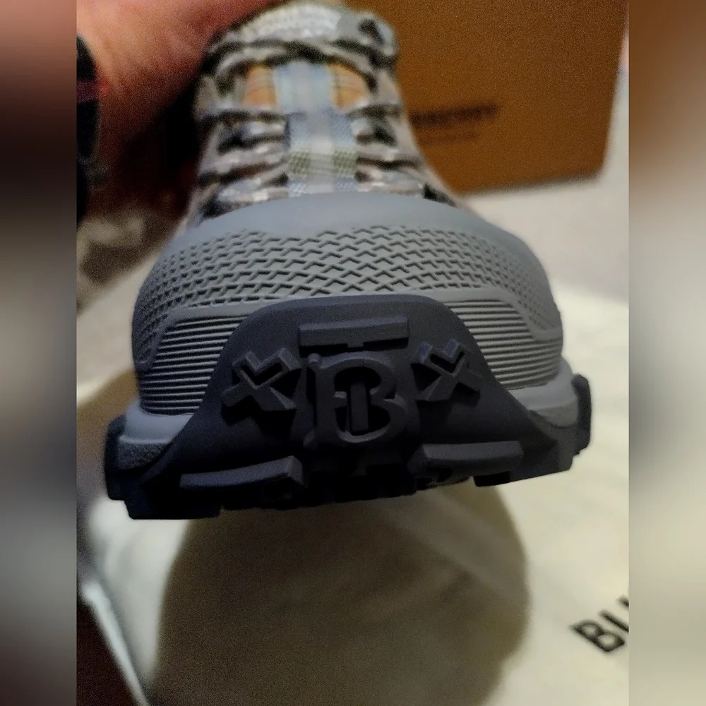Burberry Arthur M Story Trainers - Picture 10 of 16